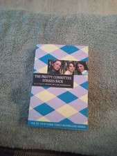 The Pretty Committee Strikes Back - Paperback By Lisi Harrison - GOOD picture