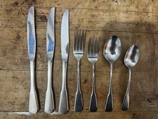 Oneida Deluxe “Independence” Stainless Mixed Set (set Of 7) picture