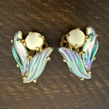 Vintage Schiaparelli Signed Clip-On Earrings Gold Tone Blue Purple Enamel Leaf picture