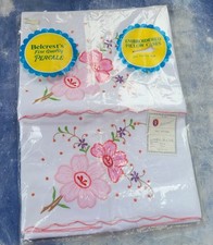 2 Vintage Belcrest’s Embroidered  Pillow Cases Floral Percale Scalloped Edge NOS picture