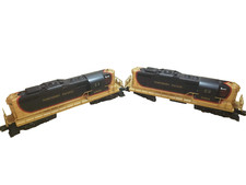 Lionel 8668 Northern Pacific Dummy Diesel Units (Pair) – Excellent Condition picture