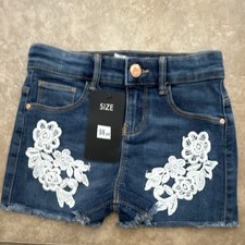 Shein Girls Blue Denim Cut-Off Shorts Floral Lace Applique Pockets 5-6 Years picture