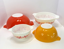 REDUCED Vintage PYREX Friendship Cinderella Mixing Bowl Set #441-444 Complete picture