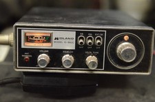 MIDLAND Vintage 1976 Model 13-882C CB Radio Transceiver 23 Channel With Mic picture