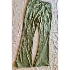 SHEIN Sage Green Leopard Print Flare Yoga Pants High Waist Pockets XL 2003233 picture