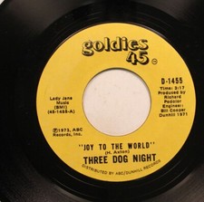 Pop Nm 45 Three Dog Night - Joy To The World / I Can Hear You Calling On Abc/Du picture