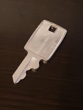 SAMSONITE LUGGAGE SUITCASE 170 S KEY picture