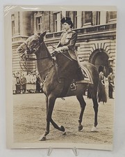 Vintage 1952 Queen Elizabeth ll Trooping The Colour 8x10 Press Photo Stamped picture