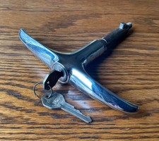 1949 Chevrolet TRUNK HANDLE w/BRIGGS KEYS vtg GM NOS exterior deck lid lock- picture