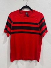 Lululemon Men’s Metal Vent Short Sleeve Shirt Oxford Red Black Stripe Size M picture