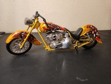 New-Ray 1:12 Scale Diecast Custom Bikes SS-43527 Yellow Flames  picture