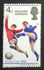 GB. QE11 1966. ERRORs HUGE colour SHIFTS on the 4d World Cup Winners stamp. MUH picture