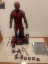Marvel Daredevil Born Again: 1/6 Daredevil Figure Hot Toys 914278 TMS154 INSTOCK picture