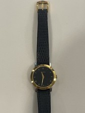 Vintage Gucci 2200L Swiss Quartz Ladies Wrist Watch Black & Gold - New Battery picture