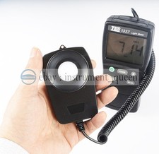 TES-1337 Digital Light Meter Spectral Sensitivity close to CIE photopic Curve. picture
