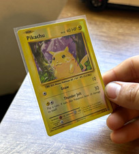 The Pokémon Company Pokémon TCG Pikachu 35/108 Evolutions Reverse Holo EN picture