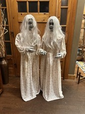Spirit Halloween, Double Trouble, Twin Sisters, Retired, Heads Move Spooky Voice picture