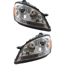 Headlight Set For 2006-2007 Mercedes Benz ML350 ML500 ML320 ML63 AMG With Bulbs picture