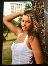 Margot Robbie*4