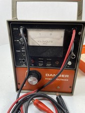 Vintage Beckman P9 3KV AC High Voltage Dielectric Hipot Tester w/Test Leads picture