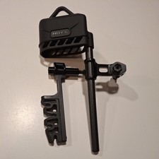 Hoyt Carbon Superlite 2 Piece 4 Arrow Quiver  picture