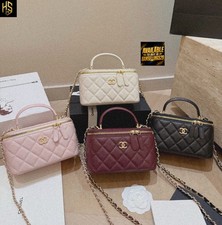 𝗪𝗢𝗠𝗘𝗡𝗦 𝗕𝗔𝗚 | Chanel Mini Bag. picture