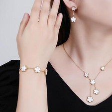 3Pcs 18K Gold-Plated Clover Jewelry Set: Necklace, Bracelet & Earrings picture