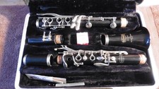 Vintage Bundy Selmer Resonite Clarinet Great Condition with Case picture
