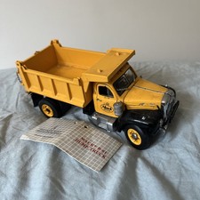 Franklin Mint 1:43 Scale 1950 Mack B-61 Truck Diecast Model picture