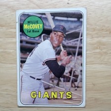 Topps 1969 Willie McCovey Giants #440 - Last Name in Yellow Base Set picture
