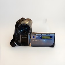 Sony DCR-DVD710 Handycam Video Camera and Charger picture