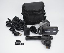 Canon VIXIA HF200 Digital Video Camcorder Full HD 15x Zoom Bundle - TESTED ✅ picture