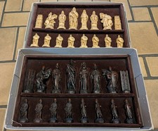 Vintage Studio Anne Carlton - Battle Of Hastings Chess Set - In Original Box picture