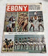 EBONY Magazine Issue - January 1972- College Pretty Girls, English Edition picture