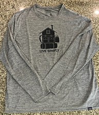 Patagonia Men’s XL Gray Capilene Cool Daily Graphic Crew Neck Long Sleeve Tee picture