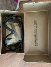 VTG 1940s WWII M1944 POLARIZED Dust Sun Wind GOGGLES w Strap and Original Box picture