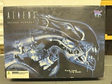 2004 Vintage Aliens Deluxe Playset Box Tree House Kids Colonial Marines Figures picture
