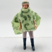 1984 VINTAGE KENNER STAR WARS PRINCESS LEIA FIGURE w COMBAT PONCHO  HELMET RARE picture