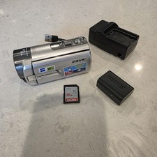 Sony Handycam DCR-SX85 Camcorder 70X Extended Zoom w/ Battery, Charger 16gb Card picture