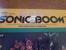 dennis johnson hand signed 1970s vg++ JCPenney Presents seattle supersonics lp33 picture