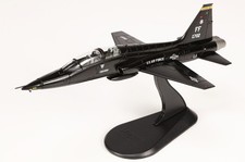 Hobby Master 1/72 T-38A Talon Airplane #62-3702 USAF 1st OG, 7th FTS Screamin picture