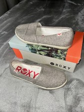 Roxy Brody III Slip On Ballet Flats Loafers 8 Womens Grey Silver Casual With Box picture