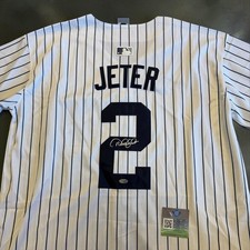Derek Jeter Signed Jersey New York Yankees Pinstripe Autographed #2 COA picture