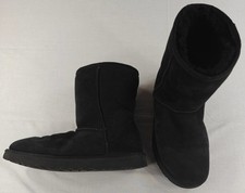 UGG Classic Short Women’s Size 9 Black Suede Sheepskin Lined Winter Boots picture