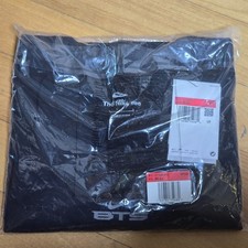 BTS X NIKE KOREA ARIRANG WORLD TOUR LIMITED MD- BLACK T-SHIRT JF 1696 -010(95 L) picture