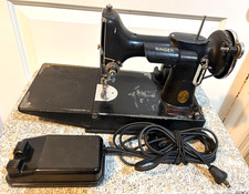 Vintage 1936 Singer Featherweight 221 Sewing Machine - RUNNING Motor (No Bobbin picture