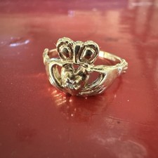 Beautiful Vintage Ebson 10k Yellow Gold Diamond Claddaugh Ring Size 4.25 - 1.8g picture