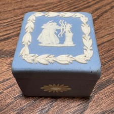Vintage Wedgwood Jasperware Trinket Box Square Neoclassical Blue White 1.5in picture