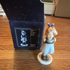 Goebel M.I. Hummel Club Girl Figurine Two Hands One Treat #192 HUM 493 Box picture