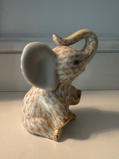 Authentic Herend Porcelain Baby Elephant Figurine 15511 Butterscotch Fishnet picture